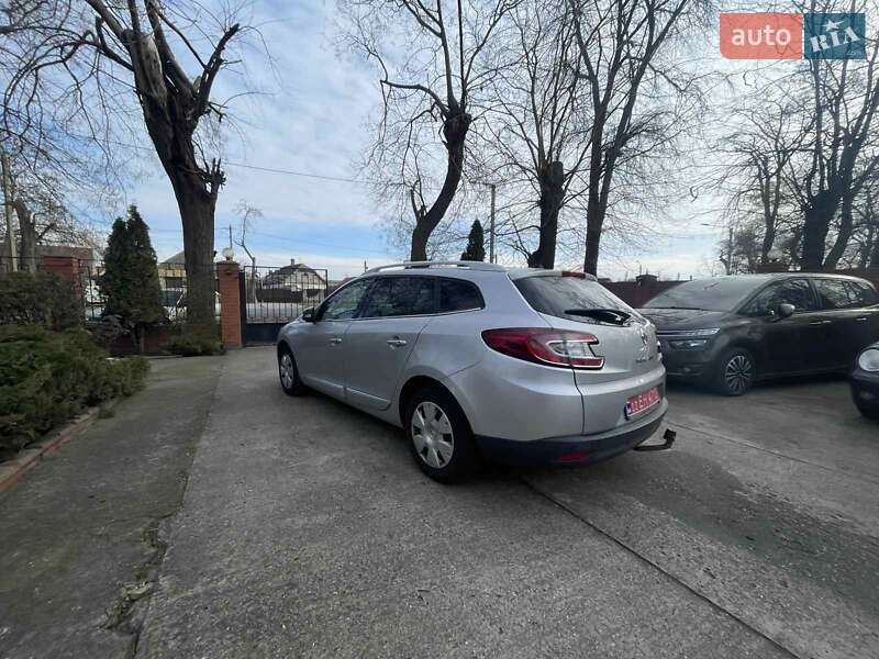 Универсал Renault Megane 2014 в Измаиле фото 3 Универсал Renault Megane 2014 в Измаиле