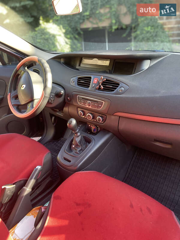 Универсал Renault Megane 2009 в Луцке фото 9 Универсал Renault Megane 2009 в Луцке