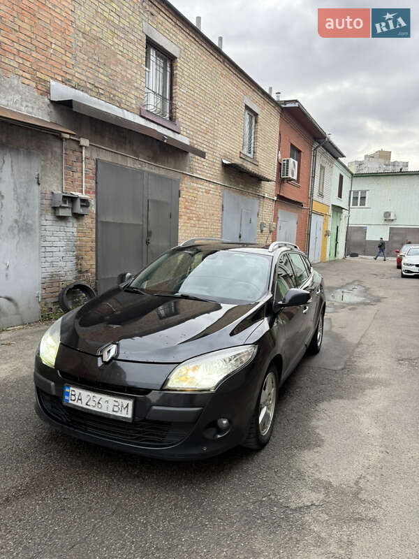 Універсал Renault Megane 2011 в Києві фото 7 Універсал Renault Megane 2011 в Києві