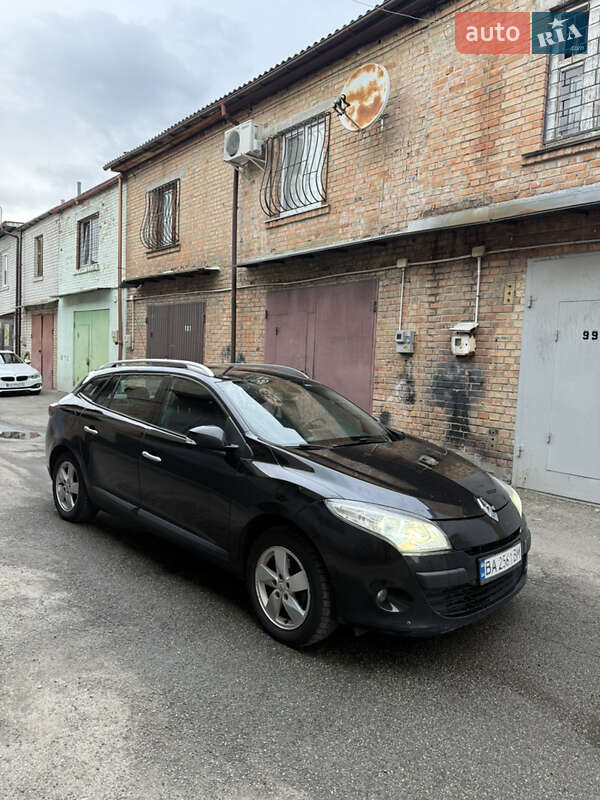 Універсал Renault Megane 2011 в Києві фото 10 Універсал Renault Megane 2011 в Києві