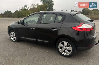 Хэтчбек Renault Megane 2009 в 