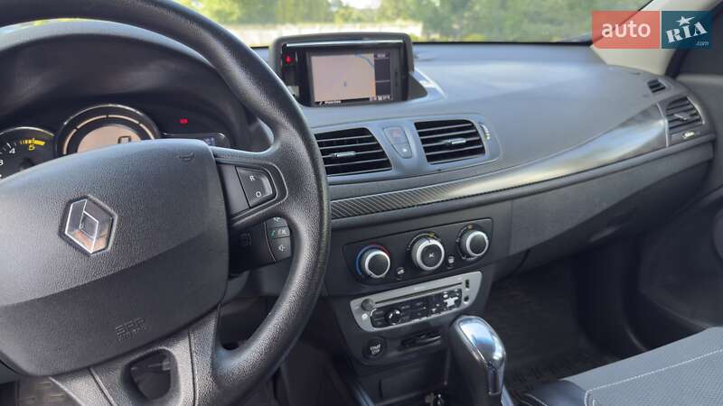 Універсал Renault Megane 2013 в Івано-Франківську фото 13 Універсал Renault Megane 2013 в Івано-Франківську