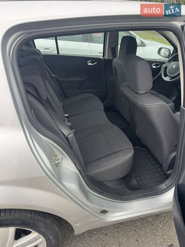 Хэтчбек Renault Megane 2005 в Киеве