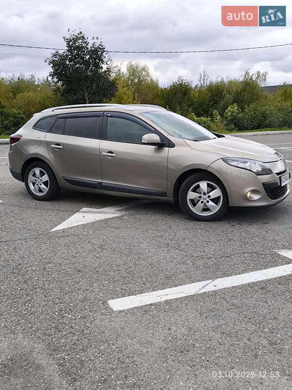 Универсал Renault Megane 2011 в Черновцах