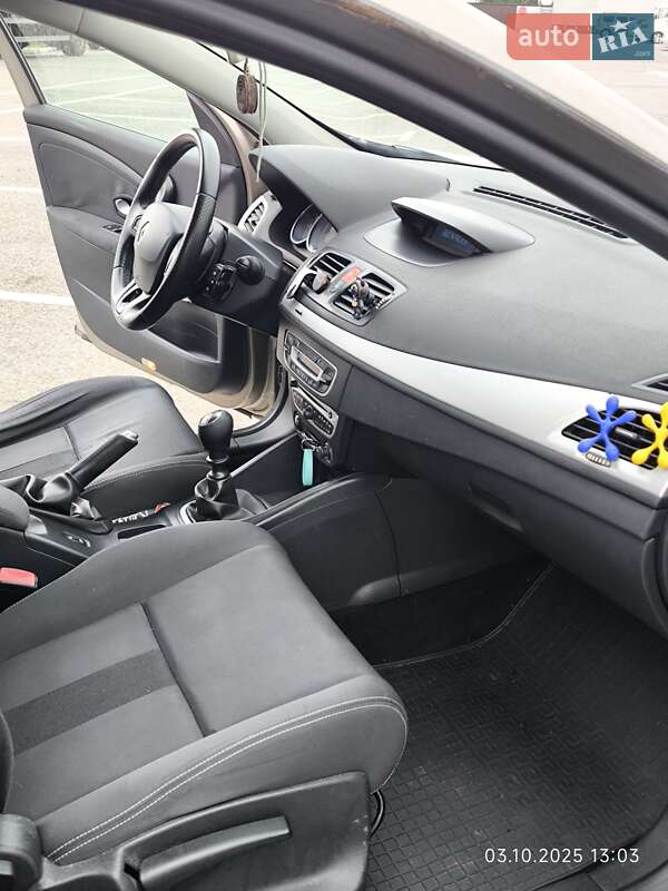 Универсал Renault Megane 2011 в Черновцах