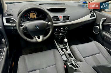 Хэтчбек Renault Megane 2009 в 