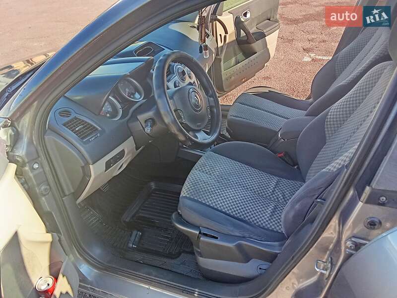 Хетчбек Renault Megane 2003 в Коростені фото 5 Хетчбек Renault Megane 2003 в Коростені