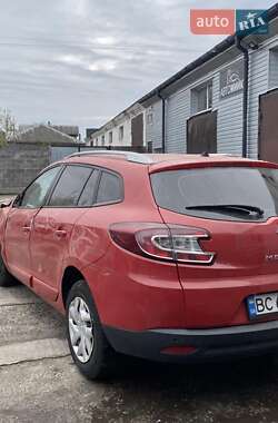 Универсал Renault Megane 2013 в Остроге