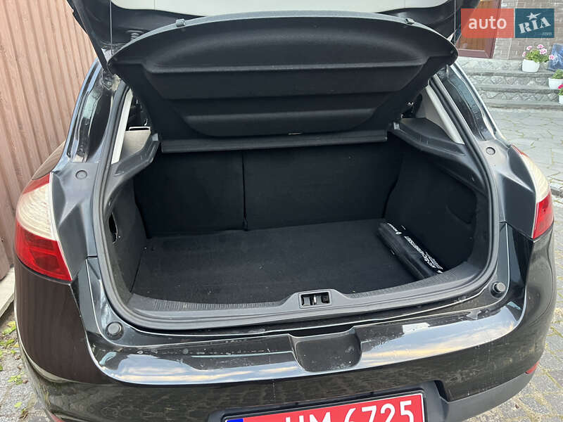 Хетчбек Renault Megane 2010 в Охтирці фото 34 Хетчбек Renault Megane 2010 в Охтирці