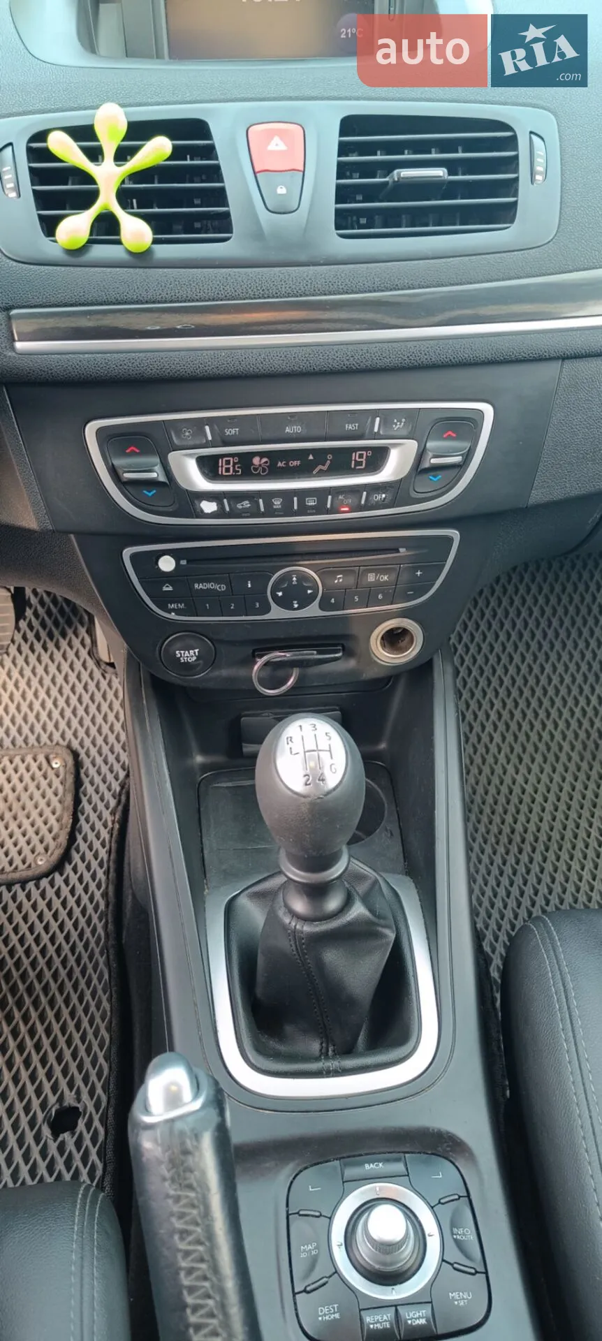 2010 Renault Megane - мініатюра 16