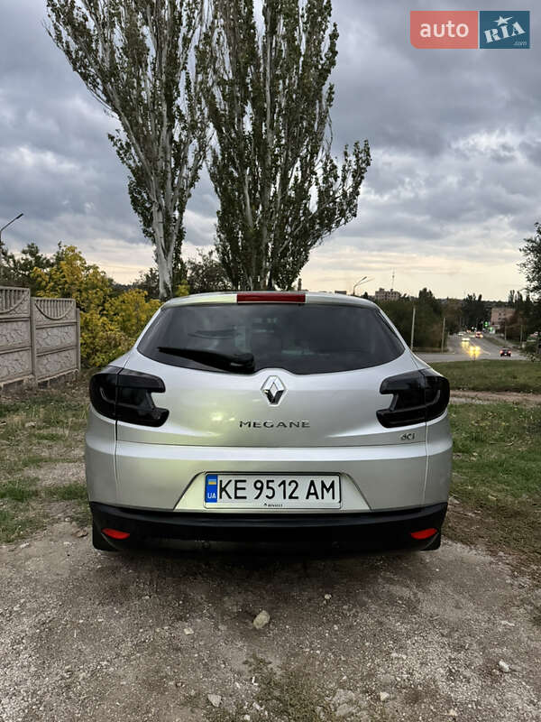 Универсал Renault Megane 2012 в Кривом Роге фото 5 Универсал Renault Megane 2012 в Кривом Роге