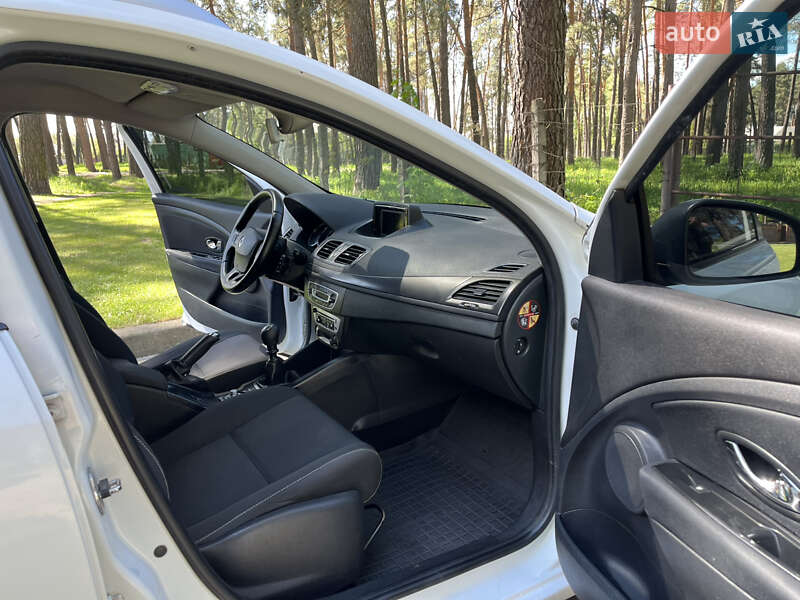 Універсал Renault Megane 2012 в Чернігові фото 24 Універсал Renault Megane 2012 в Чернігові
