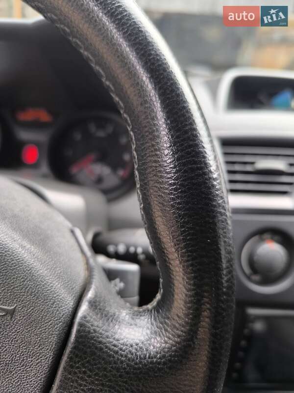 Седан Renault Megane 2005 в Києві фото 3 Седан Renault Megane 2005 в Києві