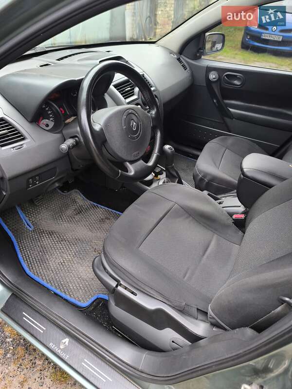 Седан Renault Megane 2005 в Києві фото 7 Седан Renault Megane 2005 в Києві