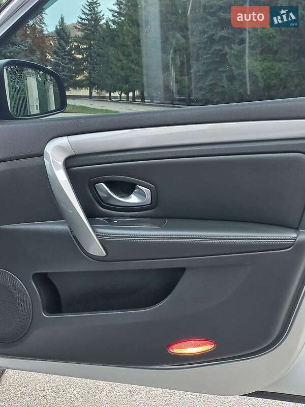 Універсал Renault Megane 2011 в Жовтих Водах фото 3 Універсал Renault Megane 2011 в Жовтих Водах