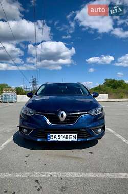 Универсал Renault Megane 2017 в Знаменке
