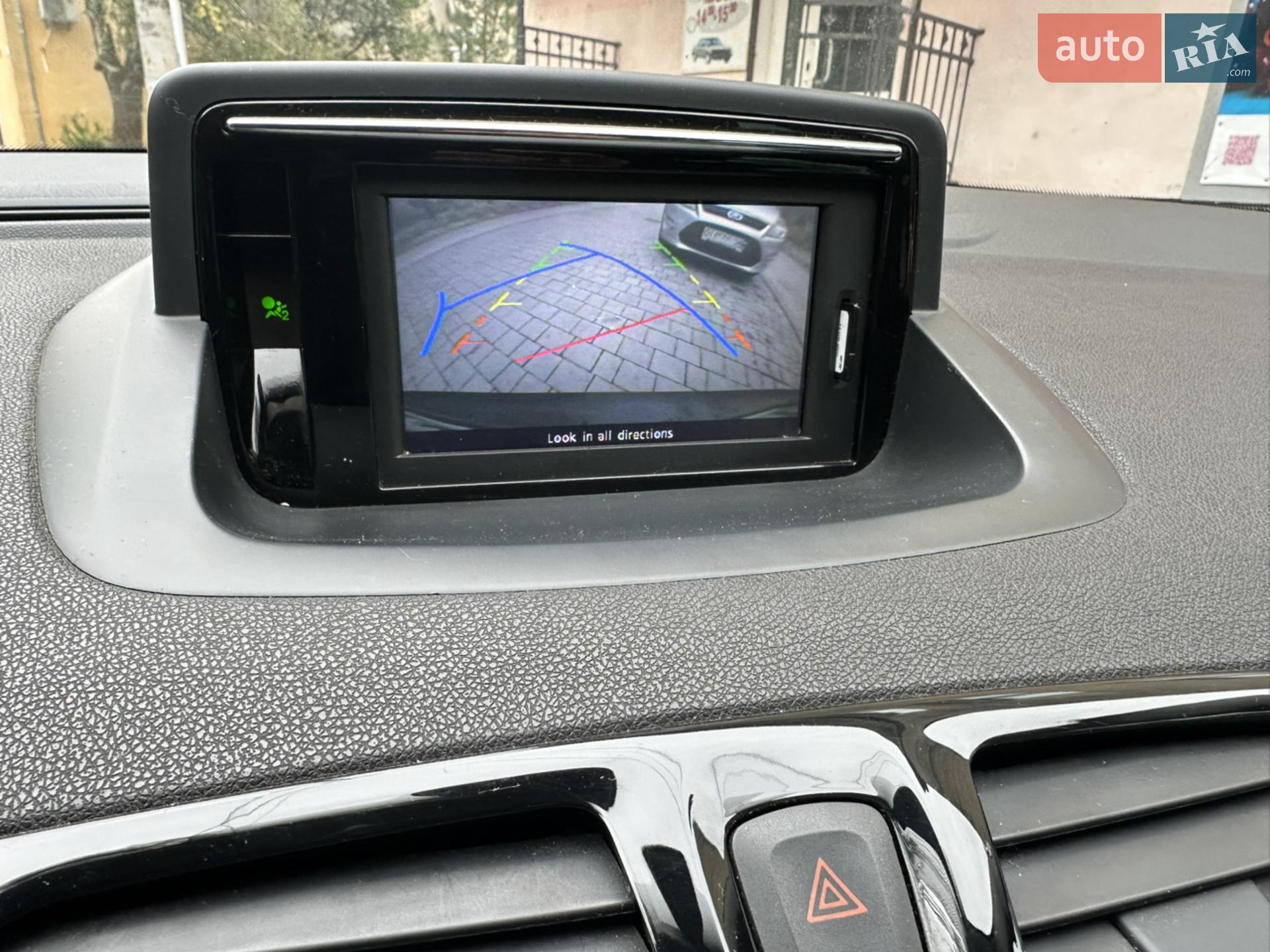 2012 Renault Megane - мініатюра 29