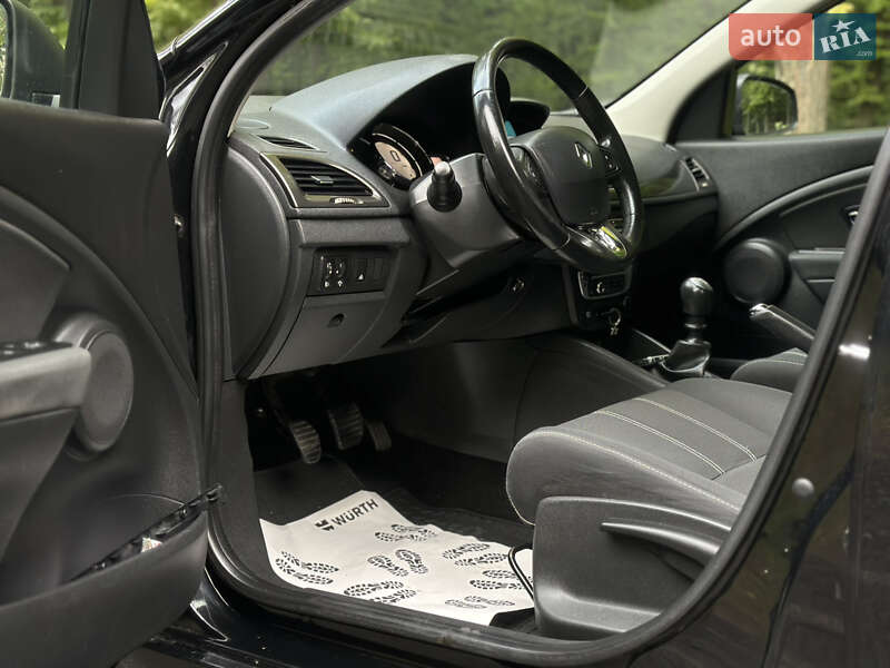 Универсал Renault Megane 2014 в Луцке фото 12 Универсал Renault Megane 2014 в Луцке