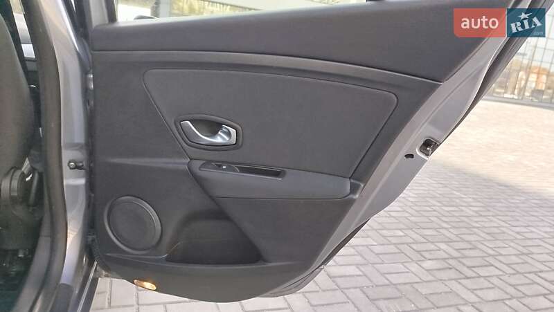 Хетчбек Renault Megane 2009 в Дніпрі фото 25 Хетчбек Renault Megane 2009 в Дніпрі