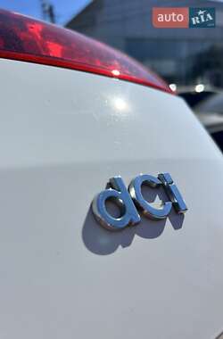 Хетчбек Renault Megane 2014 в 