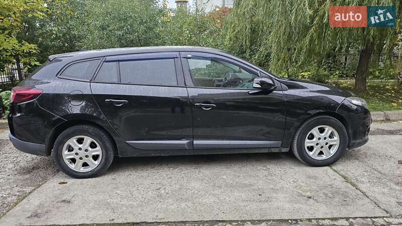 Универсал Renault Megane 2011 в Ивано-Франковске фото 5 Универсал Renault Megane 2011 в Ивано-Франковске