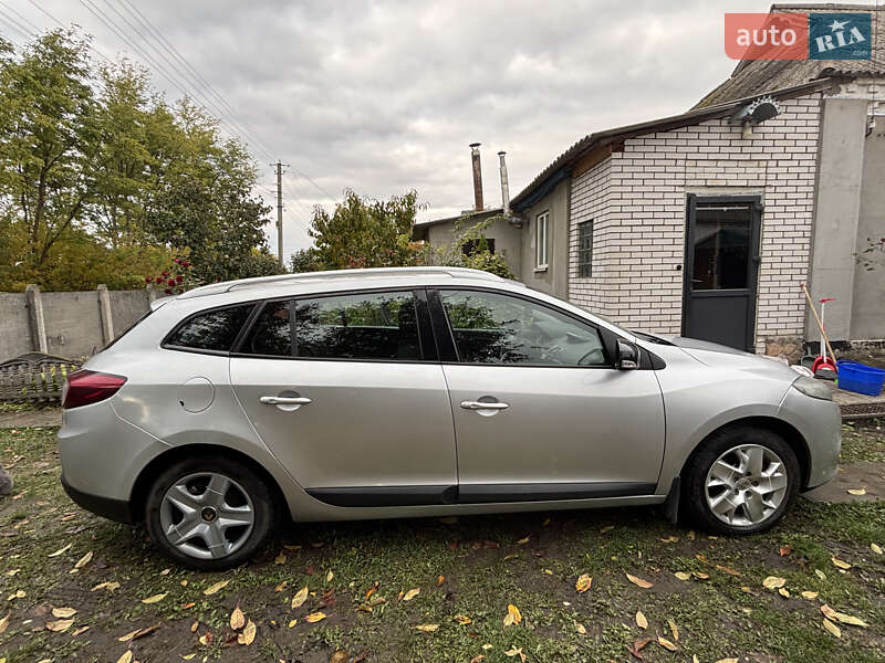 Универсал Renault Megane 2011 в Мироновке фото 3 Универсал Renault Megane 2011 в Мироновке