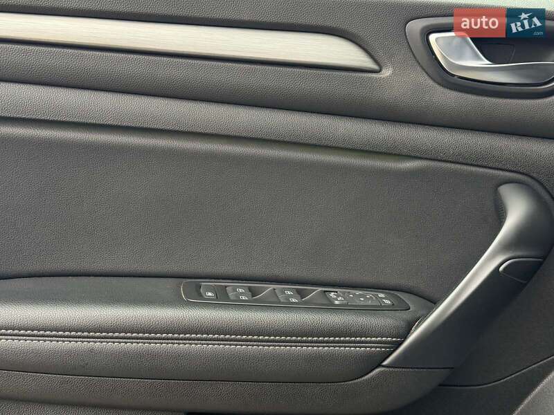 Седан Renault Megane 2020 в Львове