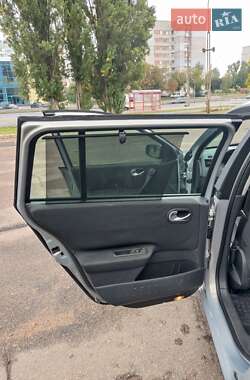 Універсал Renault Megane 2005 в  фото 32 Універсал Renault Megane 2005 в