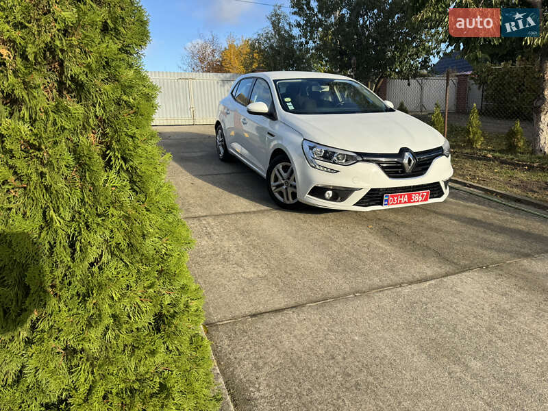 Хэтчбек Renault Megane 2018 в Корсуне-Шевченковском