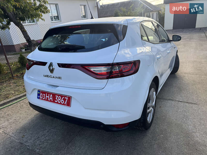 Хэтчбек Renault Megane 2018 в Корсуне-Шевченковском
