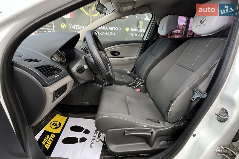 Хетчбек Renault Megane 2011 в Стрию фото 10 Хетчбек Renault Megane 2011 в Стрию