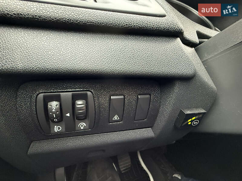 Універсал Renault Megane 2010 в Києві фото 18 Універсал Renault Megane 2010 в Києві