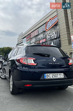 Универсал Renault Megane 2010 в 