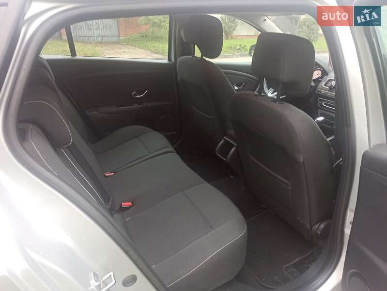 Універсал Renault Megane 2013 в Івано-Франківську фото 12 Універсал Renault Megane 2013 в Івано-Франківську