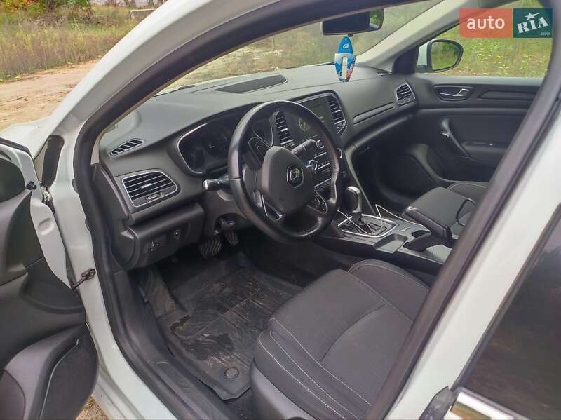 Седан Renault Megane 2017 в Києві фото 14 Седан Renault Megane 2017 в Києві