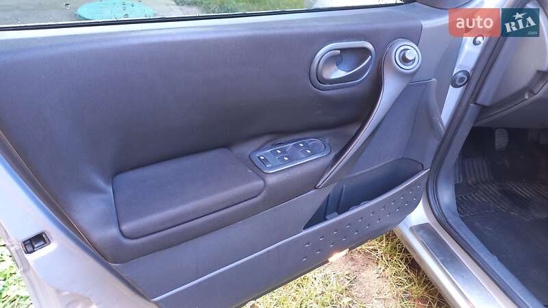 Универсал Renault Megane 2005 в Миргороде фото 9 Универсал Renault Megane 2005 в Миргороде