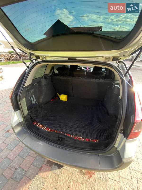 Універсал Renault Megane 2005 в Львові фото 9 Універсал Renault Megane 2005 в Львові