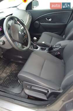 Универсал Renault Megane 2010 в 