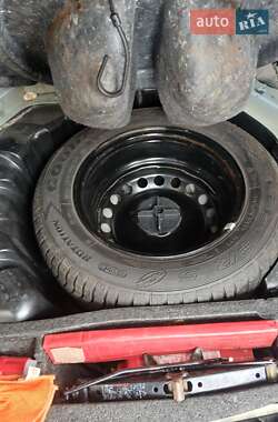 Универсал Renault Megane 2004 в 