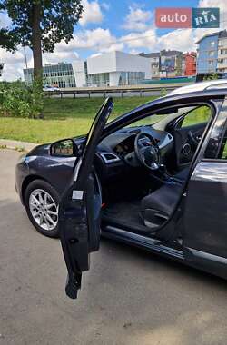 Универсал Renault Megane 2011 в 