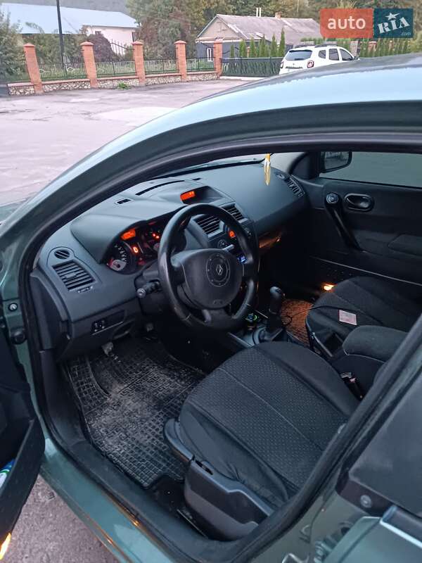 Хэтчбек Renault Megane 2003 в Кременце