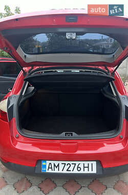 Хэтчбек Renault Megane 2010 в 