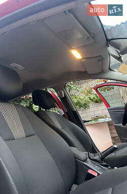 Хэтчбек Renault Megane 2010 в 