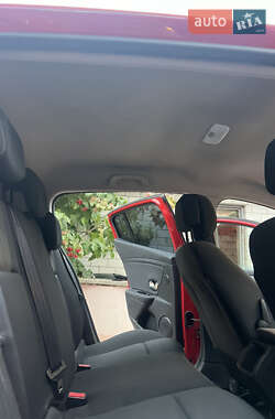 Хэтчбек Renault Megane 2010 в 