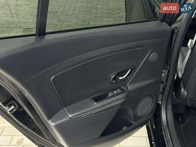 Универсал Renault Megane 2013 в Ровно фото 32 Универсал Renault Megane 2013 в Ровно