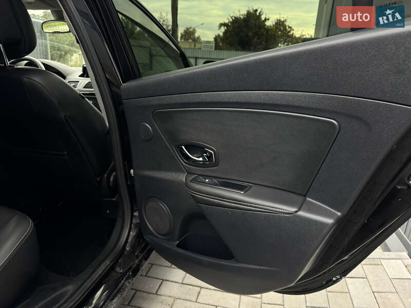 Универсал Renault Megane 2013 в Ровно фото 34 Универсал Renault Megane 2013 в Ровно