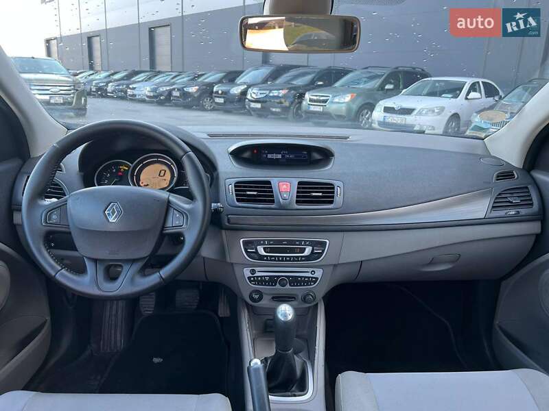 Хетчбек Renault Megane 2009 в Львові фото 38 Хетчбек Renault Megane 2009 в Львові