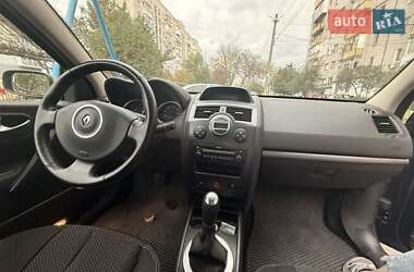 Універсал Renault Megane 2006 в  фото 2 Універсал Renault Megane 2006 в
