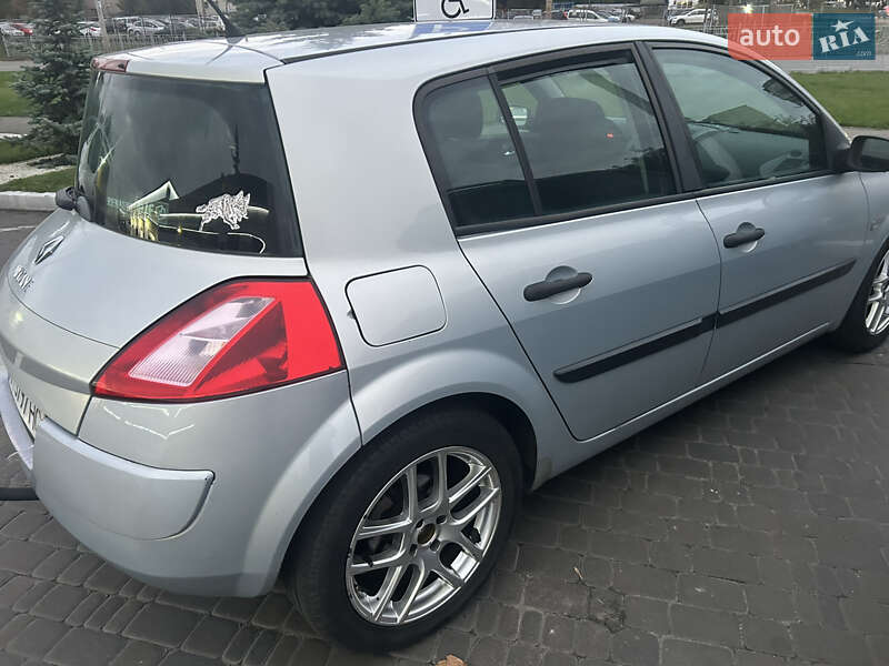 Хэтчбек Renault Megane 2002 в Киеве фото 5 Хэтчбек Renault Megane 2002 в Киеве