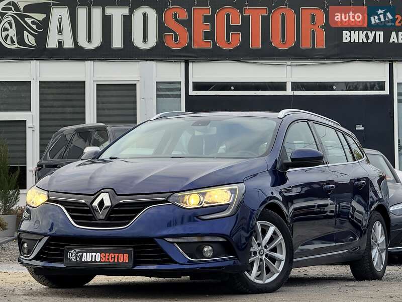 Універсал Renault Megane 2017 в  фото Універсал Renault Megane 2017 в